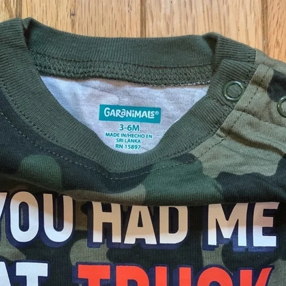 Disney set,onsie,pants, and headband. 2 garanamils onsies 3 to 6 month - Picture 8 of 8